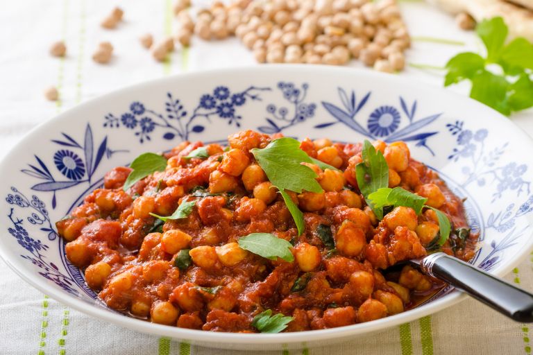 Nutrition Scotland - Tomato Garlic and Chickpea Stew